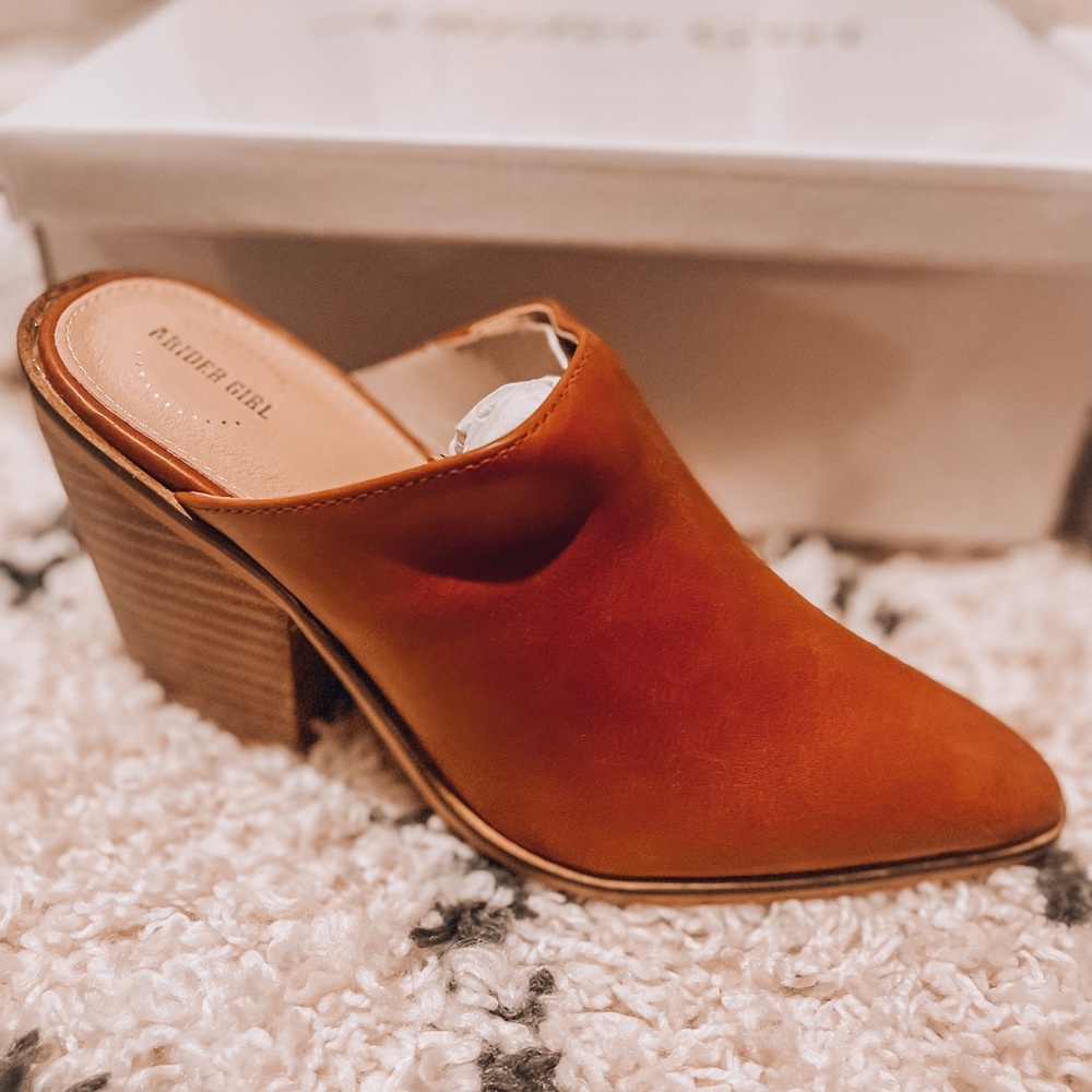 New. Clog mule.
